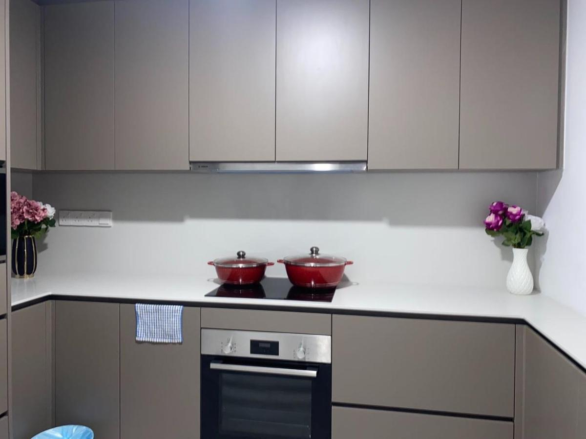 Eaton Residences Klcc By Luna กัวลาลัมเปอร์ ภายนอก รูปภาพ