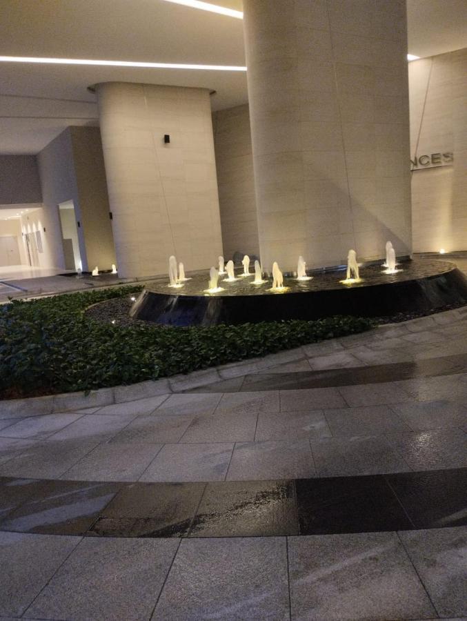 Eaton Residences Klcc By Luna กัวลาลัมเปอร์ ภายนอก รูปภาพ