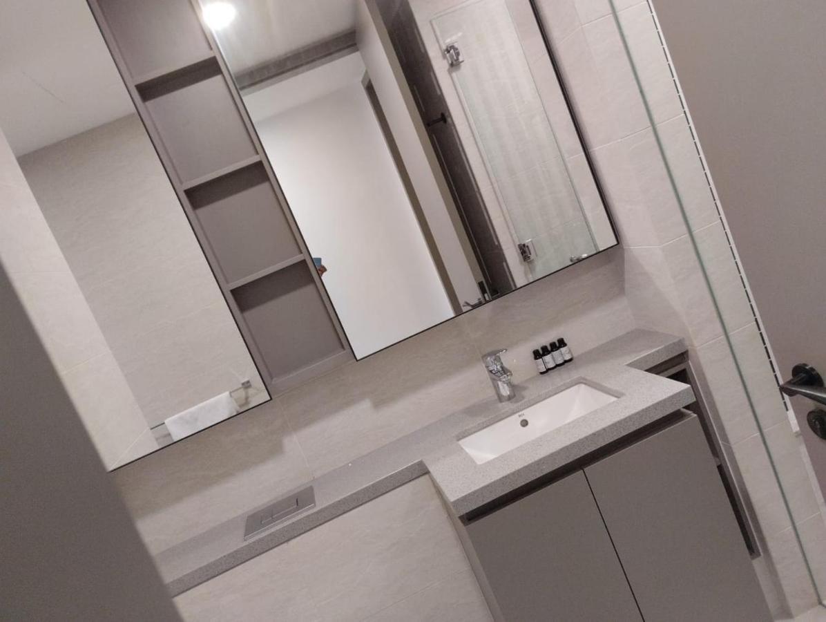 Eaton Residences Klcc By Luna กัวลาลัมเปอร์ ภายนอก รูปภาพ